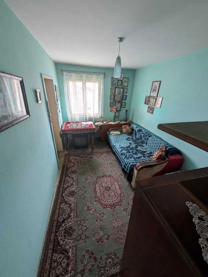 Apartament cu 2 camere semidecomandat în Traian