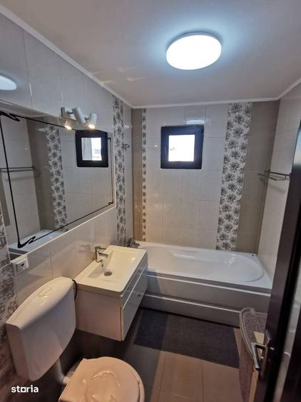 Apartament cu 3 camere decomandat în Obor