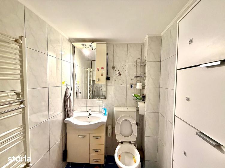 Apartament cu 2 camere în Micro 17