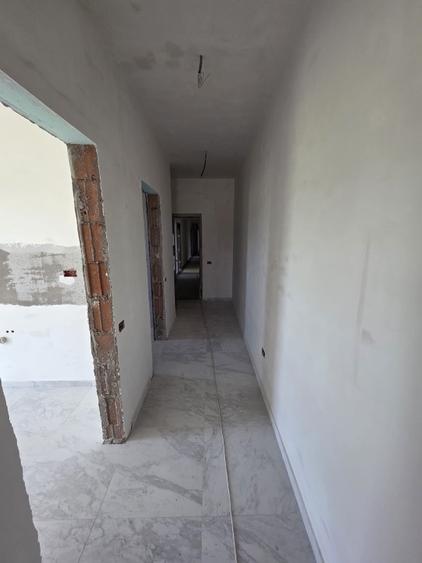 Garsonieră decomandată în Baza 3