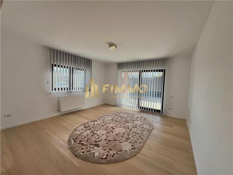 Casă individuală cu 5 camere cu Teren 1600 Mp în Pătrăuți