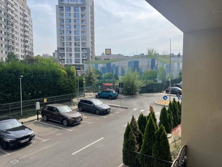 Apartament cu 2 camere semidecomandat, mobilat în Drumul Taberei