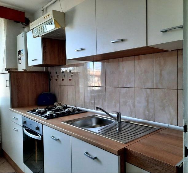Apartament cu 2 camere decomandat în Podgoria