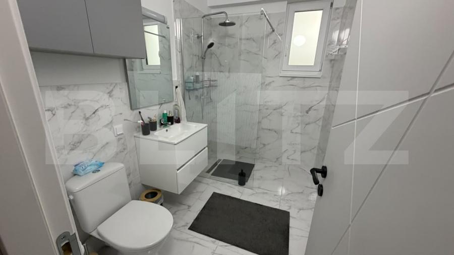 Apartament cu 3 camere decomandat, mobilat în Ampoi 3