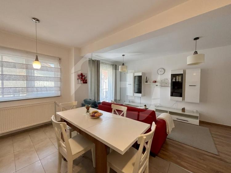 Apartament cu 2 camere semidecomandat, mobilat în Bună Ziua