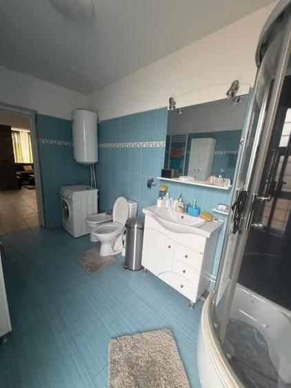 Casă individuală cu 3 camere cu Canalizare în Filiași