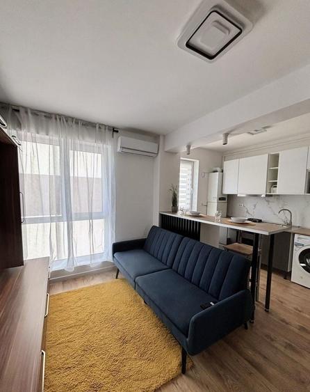 Apartament cu 2 camere, mobilat în Central