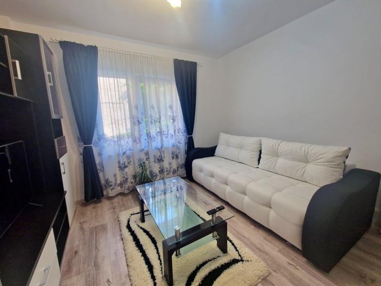 Apartament cu 3 camere decomandat în Plopilor