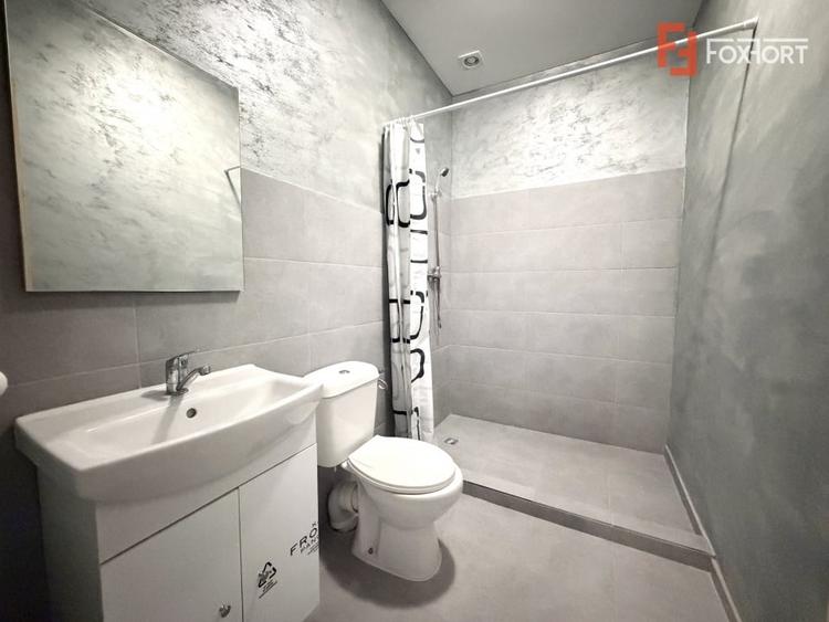 Hotel/Pensiune, de 1,050 mp, în Dumbrăvița