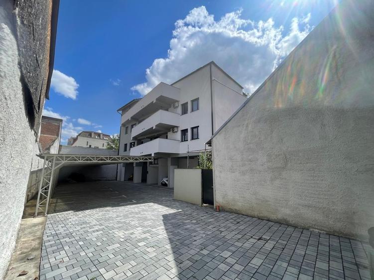 Apartament cu 2 camere decomandat în Ultracentral