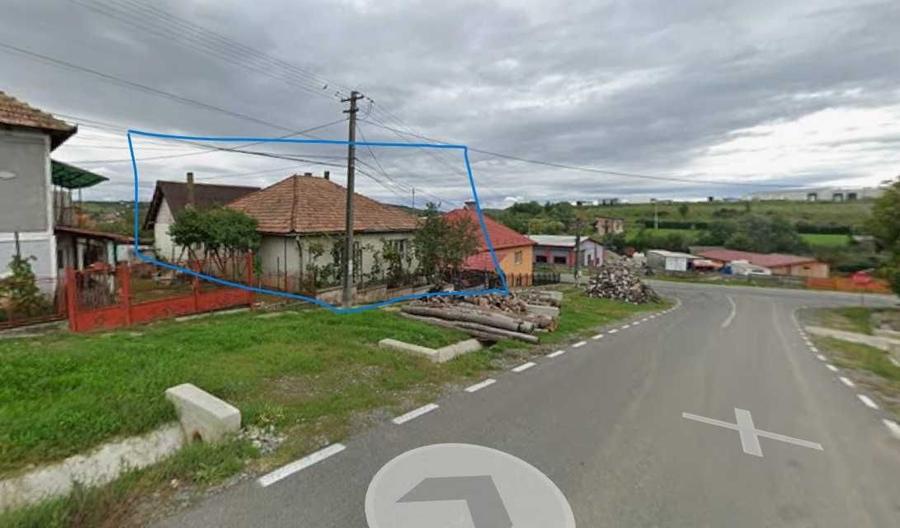 Casă cu 4 camere în Hereclean