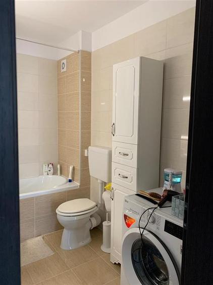 Penthouse cu 3 camere decomandat, mobilat în Turnișor