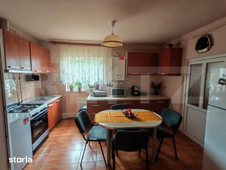 Casă cu 5 camere cu Teren 5000 Mp în Monor