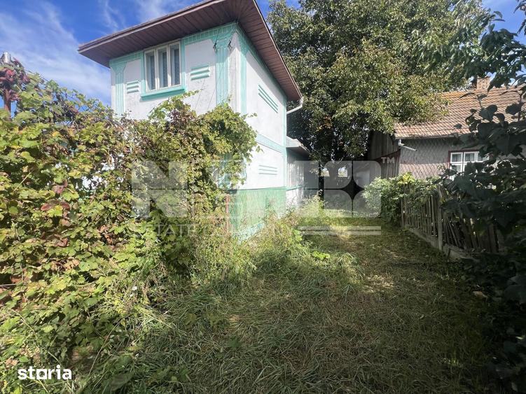 Casă cu 4 camere cu Teren 1300 Mp în Dornești