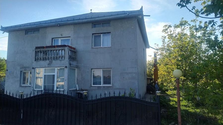 Casă cu Teren 48 Mp în Hancea