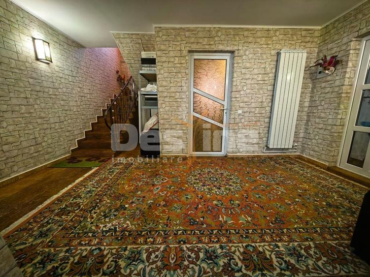 Casă individuală cu 5 camere cu Canalizare în Bălteni