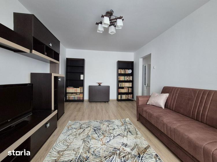 Apartament cu 3 camere decomandat în Berceni