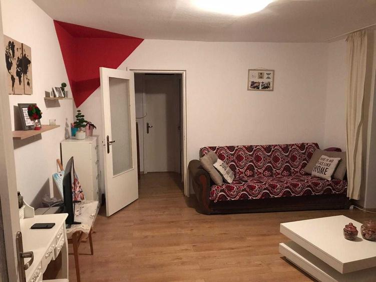 Apartament cu 2 camere semidecomandat în Exterior Vest
