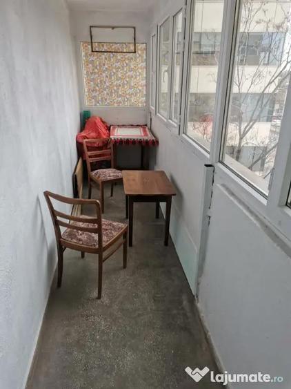 Apartament cu 3 camere decomandat în Iancului