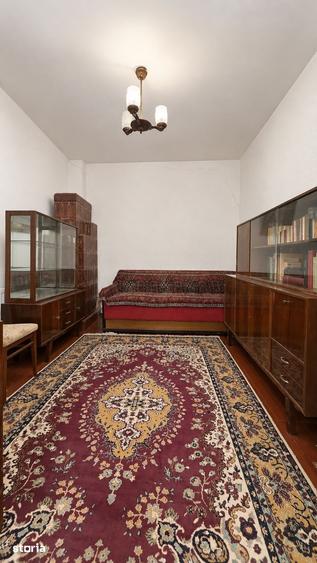 Casă cu 4 camere cu Teren 200 Mp în Inel II