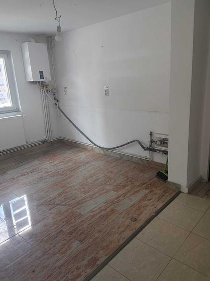 Spațiu comercial, de 80 mp, în Aradului