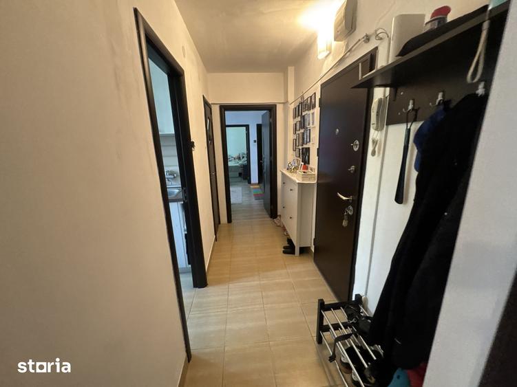 Apartament cu 3 camere decomandat, mobilat în Gara de Nord
