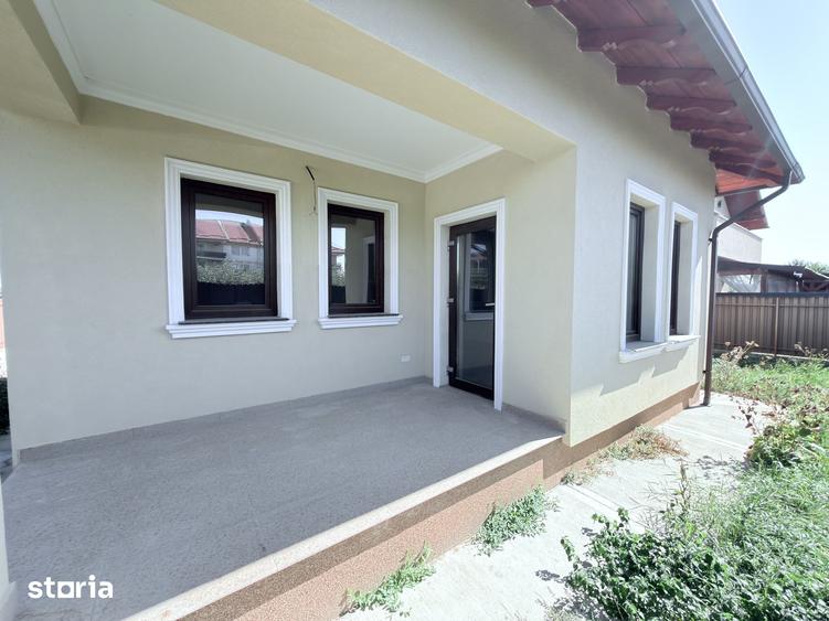 Casă cu 4 camere cu Teren 300 Mp în Central