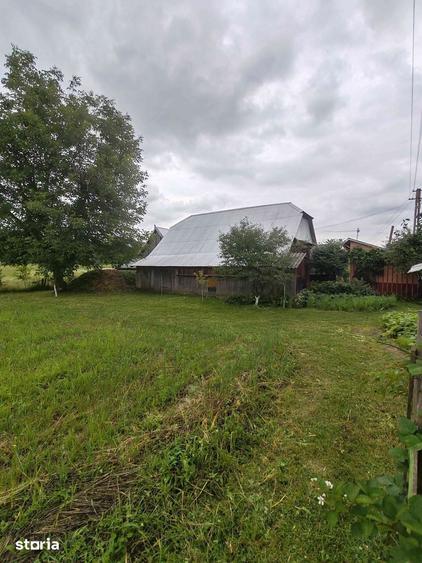 Casă cu 2 camere cu Teren 1800 Mp în Frătăuții Noi