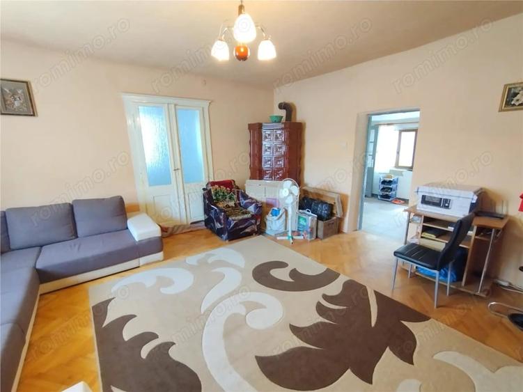 Casă cu 2 camere cu Teren 80 Mp în Vest