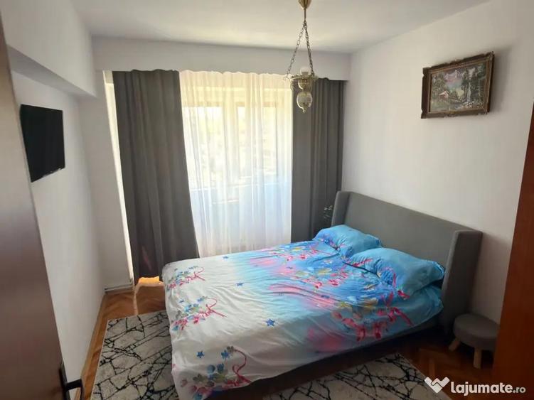 Apartament cu 3 camere decomandat în Mărăști