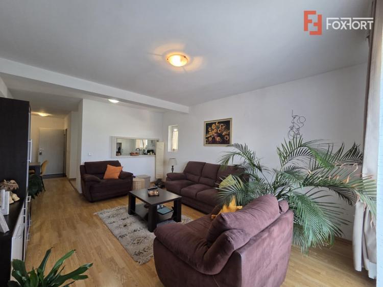 Apartament cu 2 camere decomandat în Subcetate