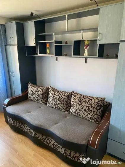 Apartament cu 3 camere decomandat în Obcini