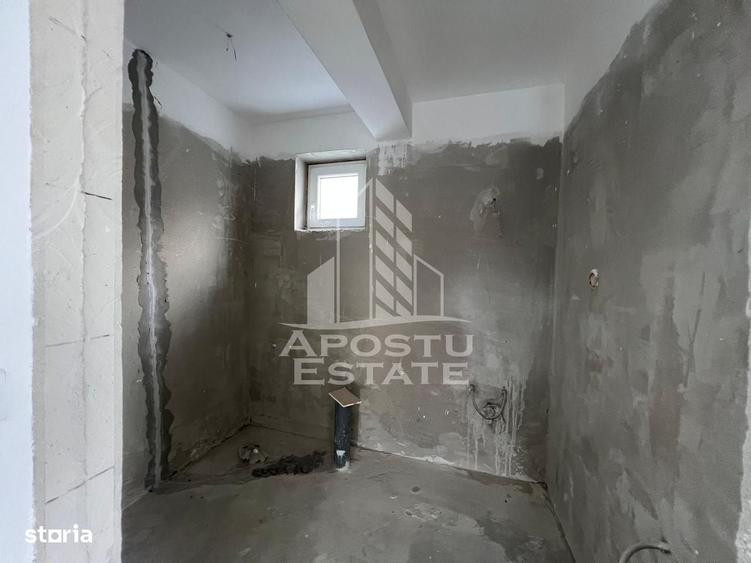 Casă cu 4 camere în Ghiroda