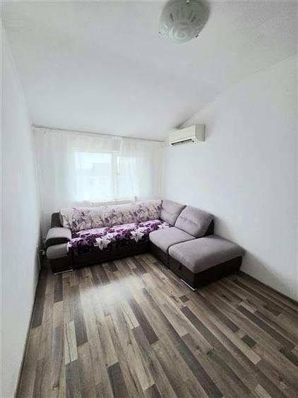 Apartament cu 2 camere semidecomandat în Km 4-5