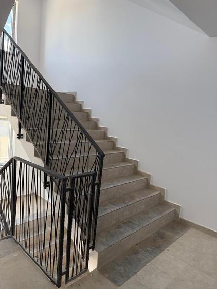 Apartament cu 2 camere decomandat în Dobroești