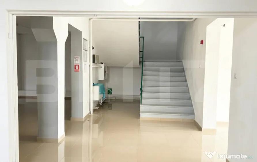 Spa?iu comercial Premium 760 mp | Vad Pietonal | Parcare Pr - 1