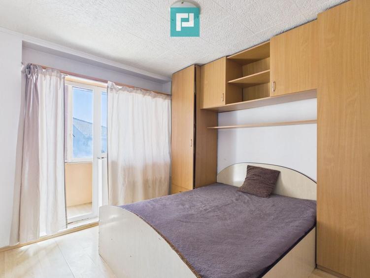 Apartament cu 3 camere decomandat în Nufărul