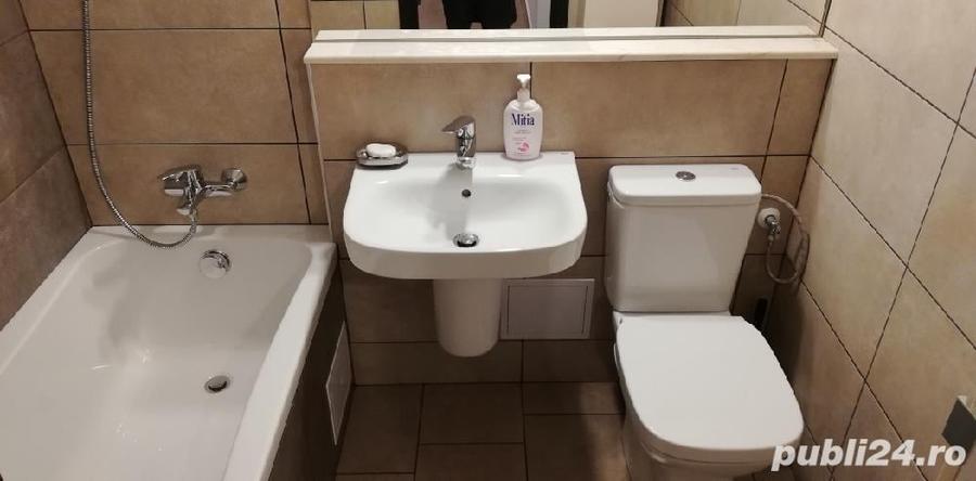 Apartament cu 4 camere decomandat în Apusului