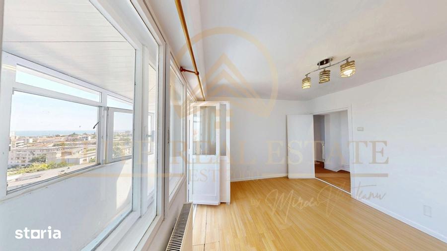 Apartament cu 3 camere decomandat în Coiciu