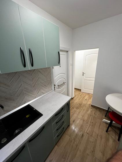 Apartament cu 2 camere semidecomandat, mobilat în Amzei
