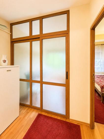 Apartament cu 3 camere semidecomandat în Poiana Brașov