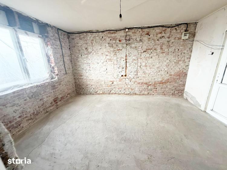 Casă cu 4 camere cu Teren 470 Mp în Aradul Nou