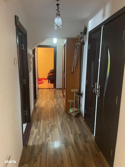 Apartament 3 camere, balcon, etaj 2, lift, zona I-uri - 8