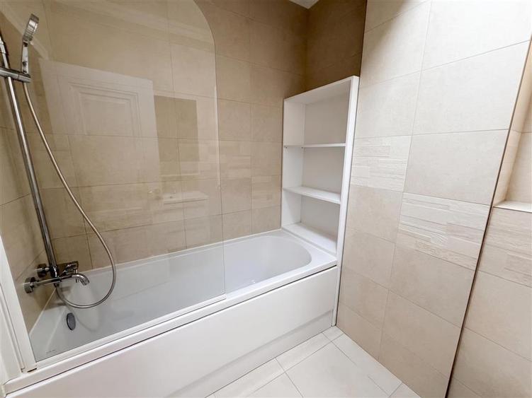 Apartament cu 2 camere decomandat în Obcini