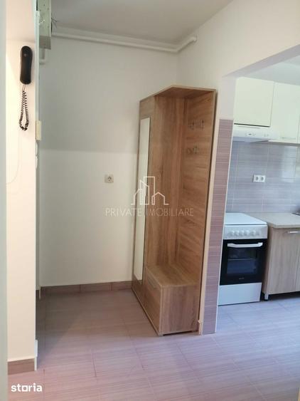 Apartament cu 2 camere decomandat în Cornișa