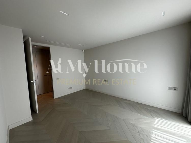 Apartament cu 4 camere decomandat în Kiseleff