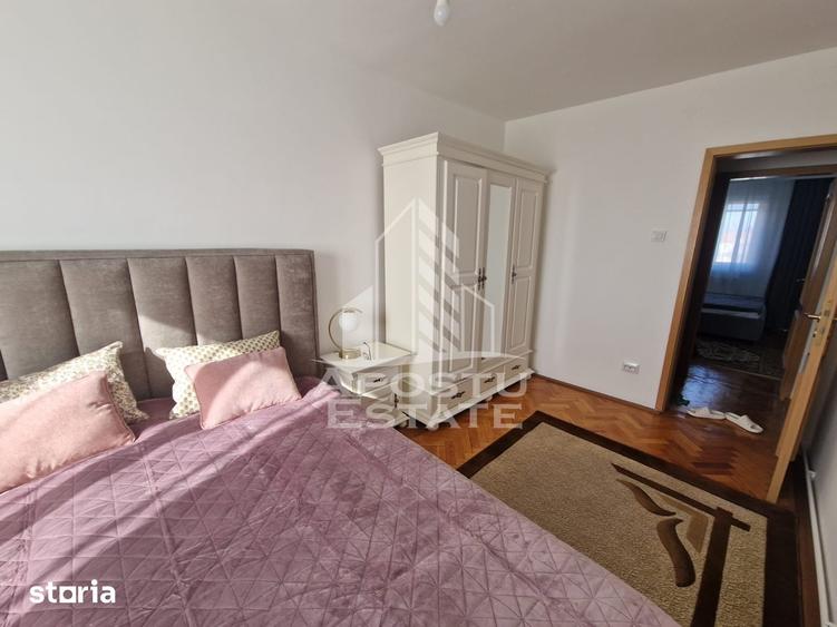 Apartament cu 3 camere, mobilat în Complex Studențesc