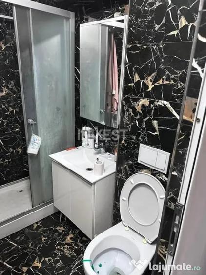 Apartament cu 3 camere decomandat în Baza 3