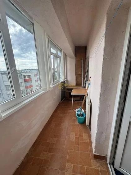 Apartament cu 3 camere decomandat în Gară