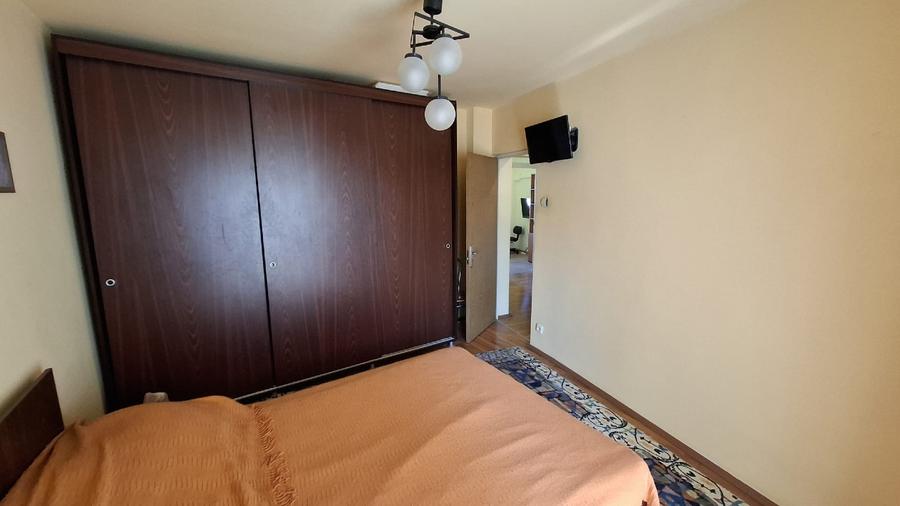 Apartament cu 3 camere decomandat, mobilat în Dristor